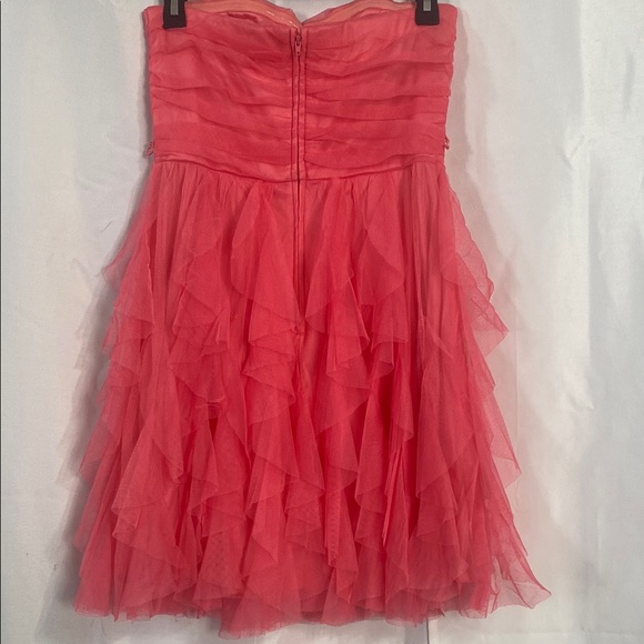Elegant Pink Ruffled Dress - Picture 4 of 7
